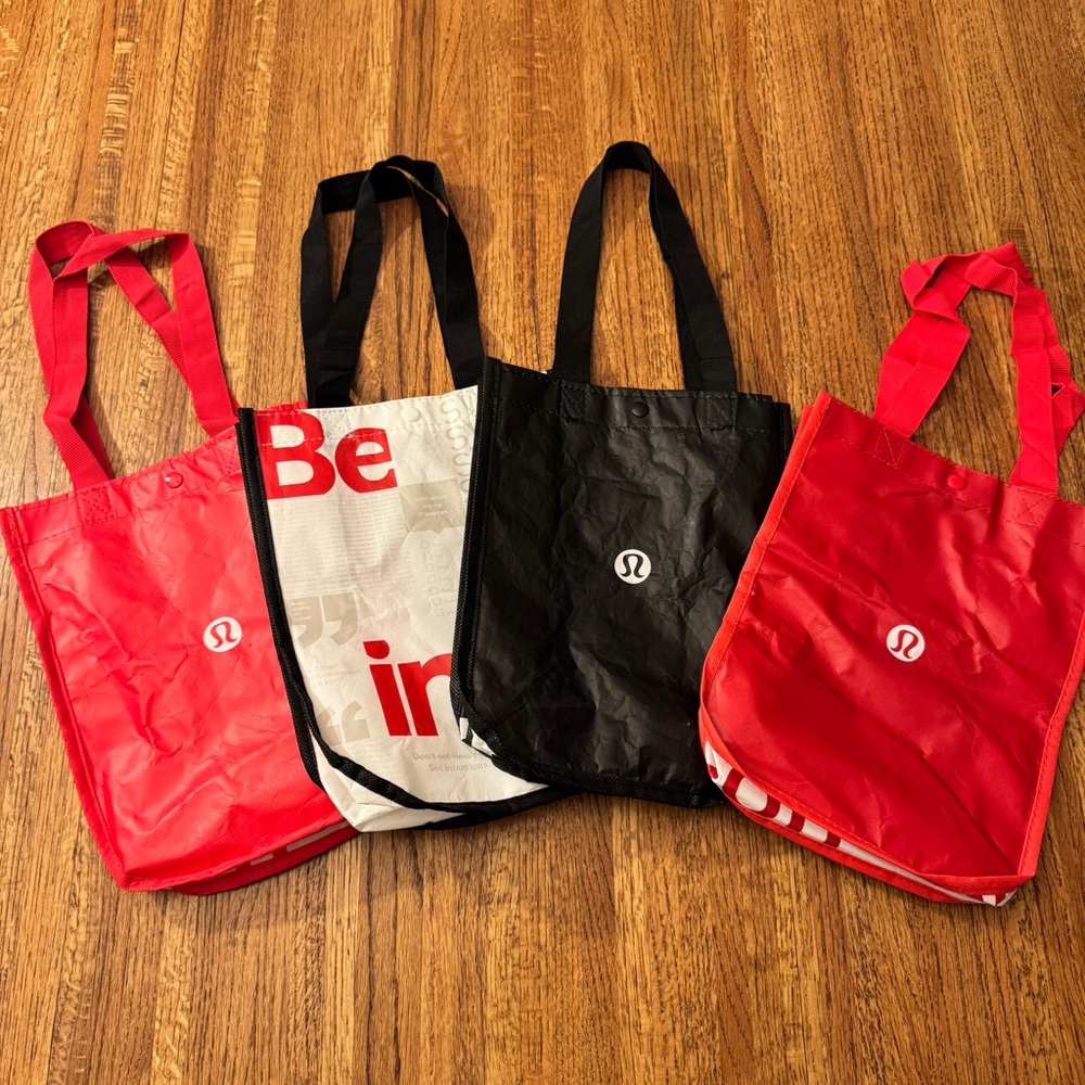 LOT of 4 Lululemonm Small tote Reusable Shopping Bags